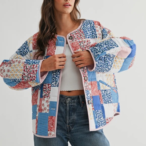 NEW WITH TAGS Camellia Patchwork Floral Women's Jacket - Picture 3 of 4